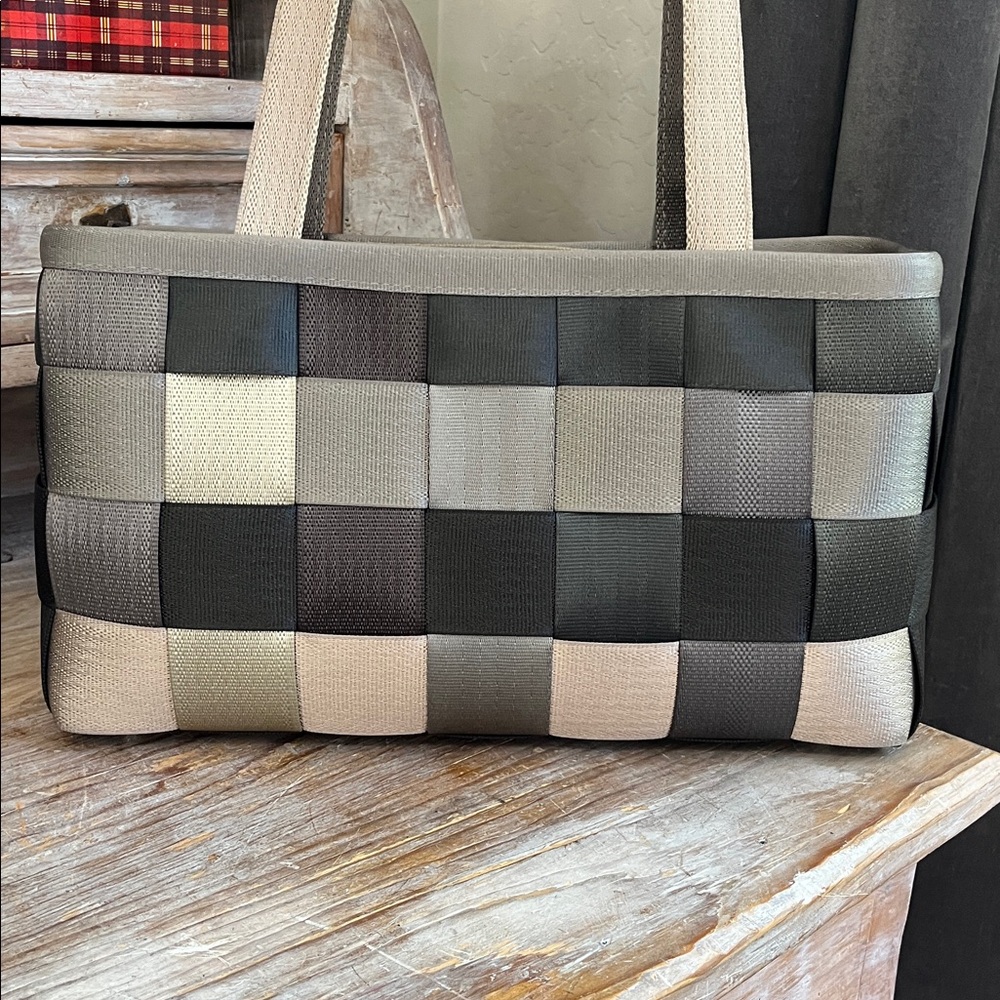 🤍🩶 Harvey's California Seatbelt Bag Grey Patchwork Ombre Large Satchel - Picture 2 of 15